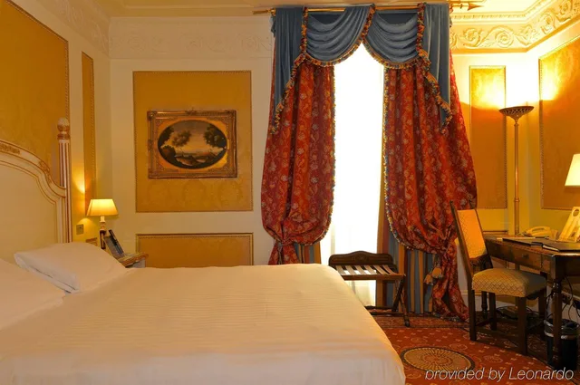 غرفة سوبيريور مفردة بسرير مزدوج، Splendide Royal Hotel 2/2