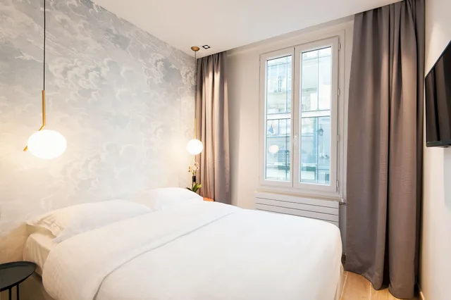 جناح بسرير مزدوج مع أريكة، Hotel Au Coeur Du Marais 1/3