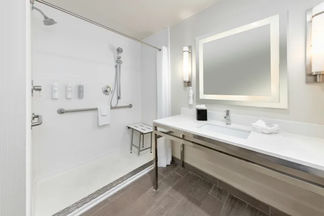 غرفة بسريرين كوين لذوي الإعاقة، Hilton Garden Inn San Antonio Downtown 2/2