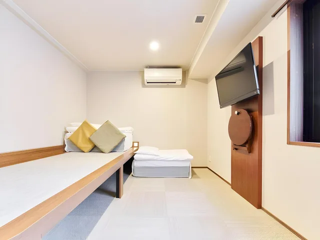 غرفة يابانية قياسية بفراش فوتون وسريرين منفصلين للمدخنين، Hotel Meldia Osaka Higobashi 1/1