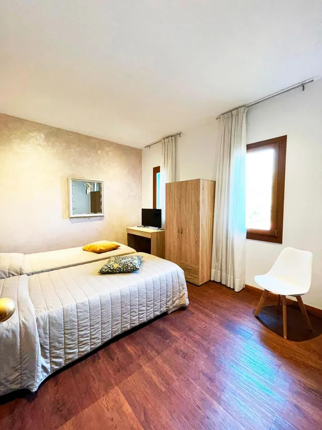 Room, Twin Beds, Villa Braida 4/7