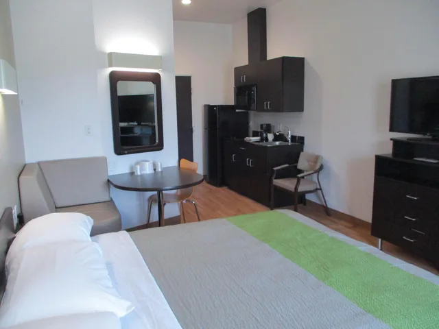 غرفة بسريرين كينج للمدخنين، Studio 6 Lubbock TX Medical Center 5/10