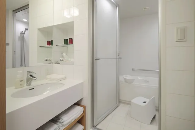 Deluxe, Twin Beds, East Wing، Sapporo Grand Hotel 4/6