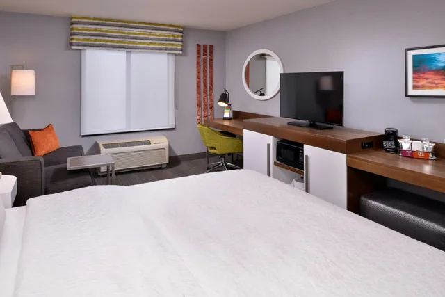 استوديو بسرير كينج لذوي الإعاقة، Hampton Inn Suites Carson City 2/3