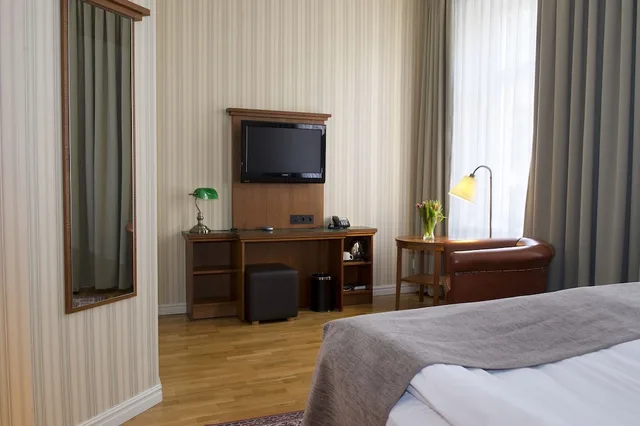 غرفة قياسية بسرير مزدوج أو سريرين منفصلين، Hotel Bishops Arms Koping 4/10