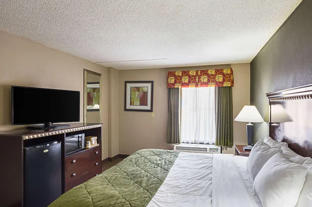 جناح بسرير كينج، Quality Inn & Suites Greenville - Haywood Mall 2/6
