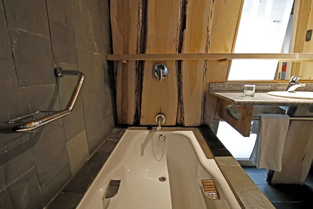 غرفة سوبيريور بسريرين منفصلين بإطلالة على البحر، Remota Hotel 4/4