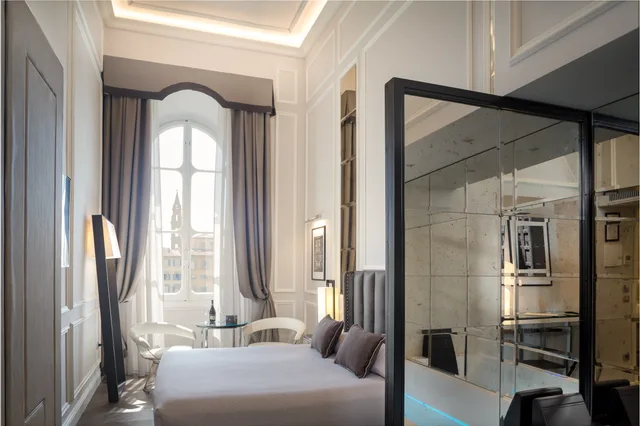 غرفة ديلوكس بسرير مزدوج بإطلالة على النهر، Palazzo Alfieri 5/8