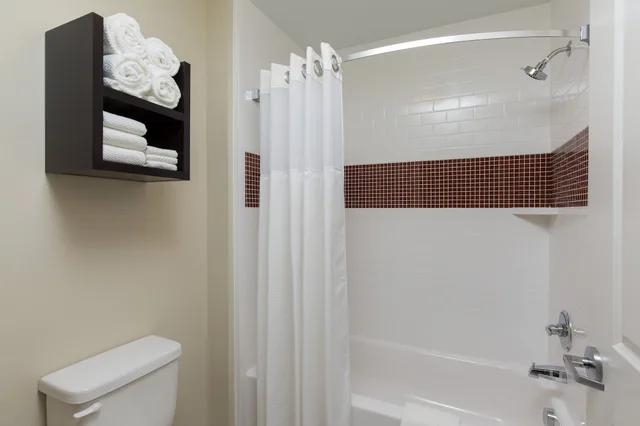 جناح استوديو بسرير كينج بمطبخ لذوي الإعاقة، Staybridge Suites Corona South 6/8