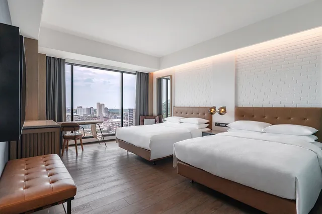 غرفة سوبيريور بسريرين مزدوجين، Four Points by Sheraton Taipei Bali 2/4