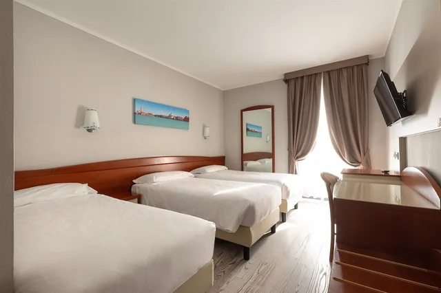 غرفة ثلاثية بثلاثة أسرّة، NOVENTA HOTEL 4/8