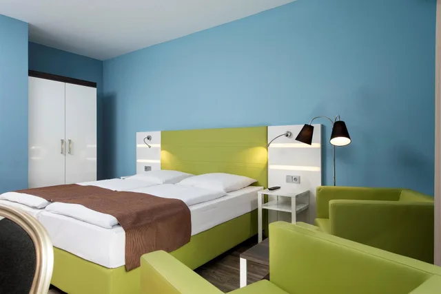 Standard Dsu، Hotel Sindelfingen City 3/5