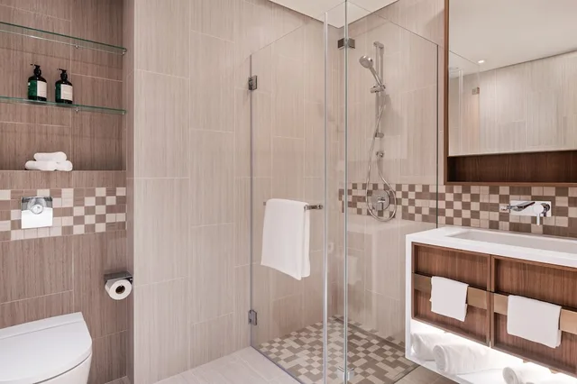 جناح استوديو بسرير كينج بإطلالة على المدينة بمطبخ، Staybridge Suites Dubai Al-Maktoum Airport 4/7