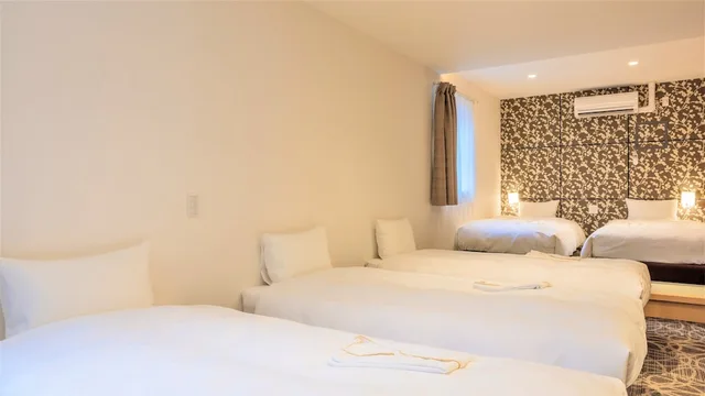 غرفة عائلية بخمسة أسرّة، Sakura Garden Hotel 1/5