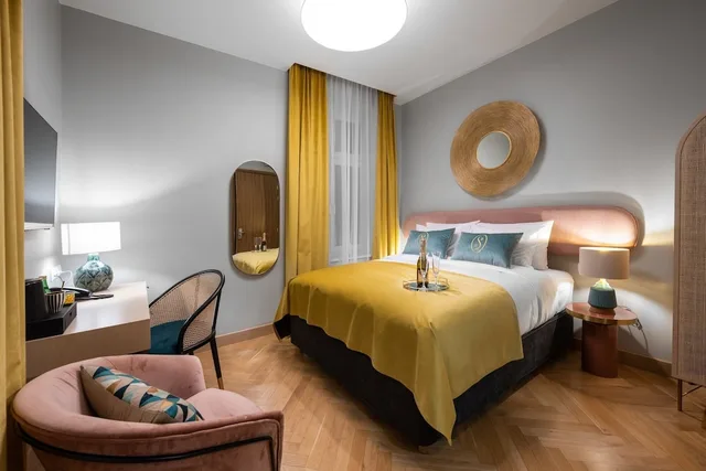 غرفة كلاسيكية بسرير كوين بإطلالة على المدينة، Warsaw River View 6/10