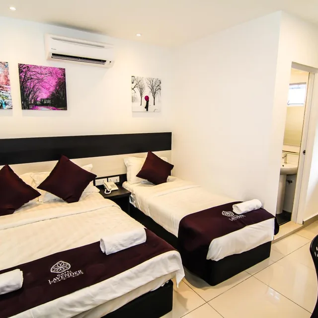 غرفة عائلية ثلاثية، Hotel Lavender Senawang 1/5