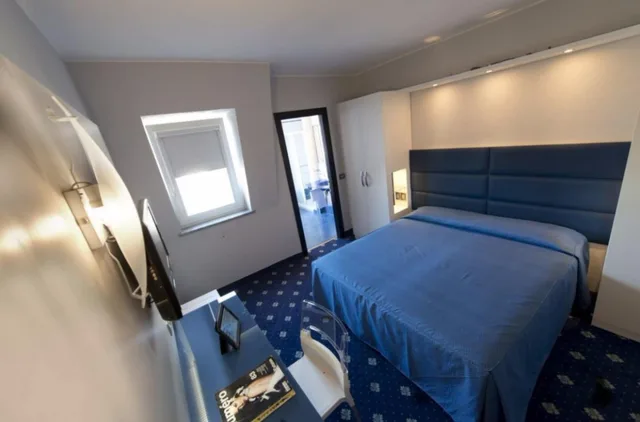 غرفة ثلاثية بسرير مزدوج وسرير فردي، Hotel Estense 3/7