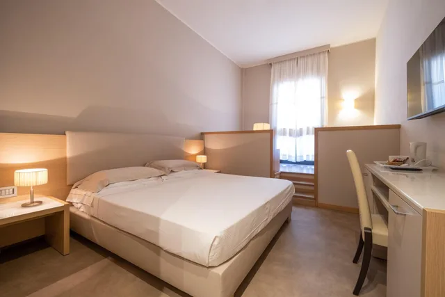غرفة رباعية بشرفة، Hotel Calabona 3/8