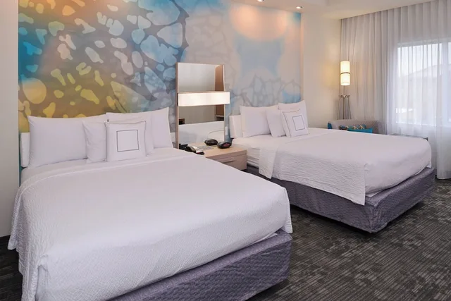 Room, 2 Double Beds, Courtyard By Marriott Toledo North 1/4