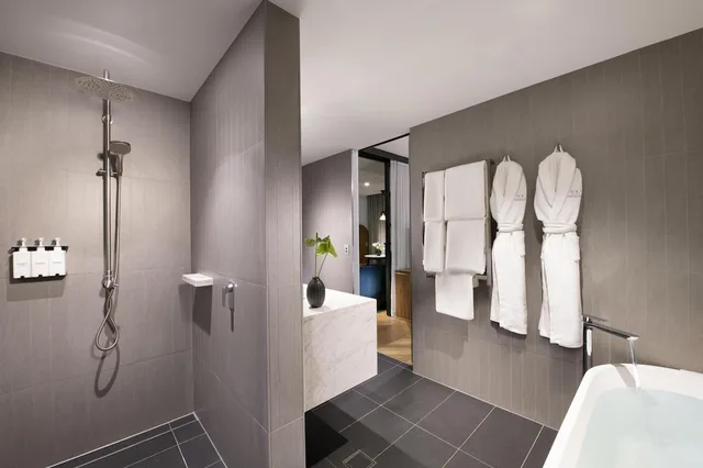 West, Suite, King Bed، West Hotel Sydney Curio Collection By Hilton 6/7