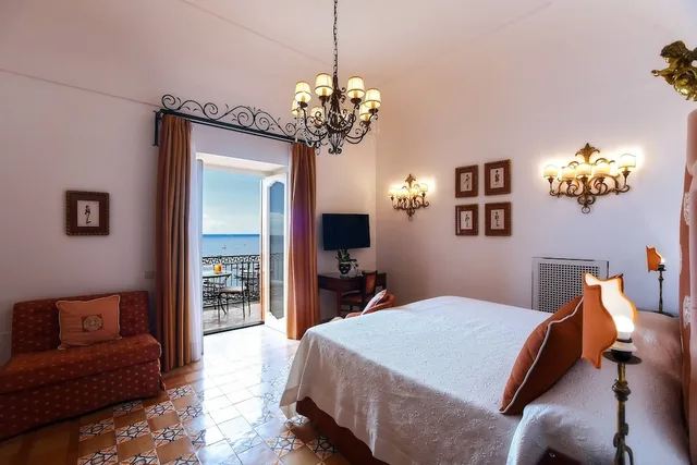 Superior, King Bed, Sea View, Balcony, Buca di Bacco 3/9
