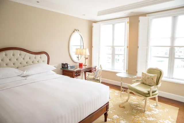 غرفة بسرير كينج، Park Hyatt Saigon 1/8