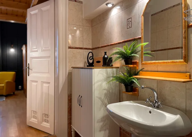 Economy, Apartment, Indoor Building، Smart Hotel Budapest 3/3