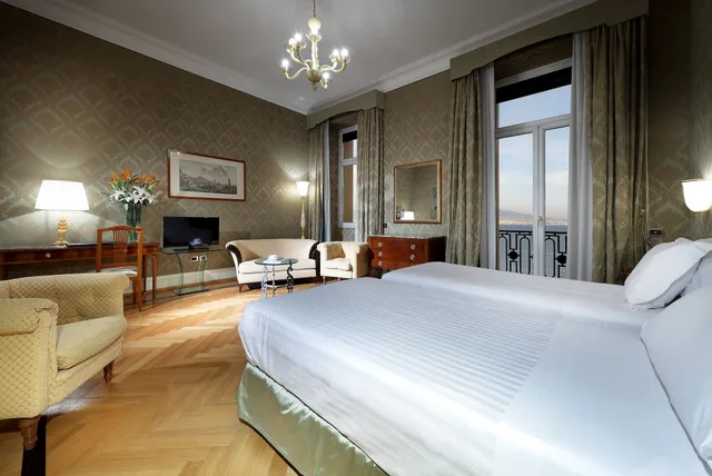 غرفة ديلوكس بسريرين منفصلين بإطلالة على البحر، Eurostars Hotel Excelsior 2/10