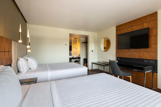 غرفة تنفيذية ثلاثية، Hotel Real del Río 5/10