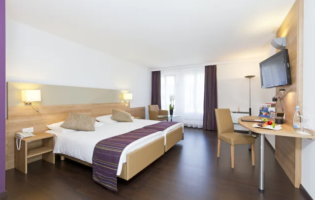 Room, Twin Beds, Cliff View، Olten Swiss Quality Hotel 2/4
