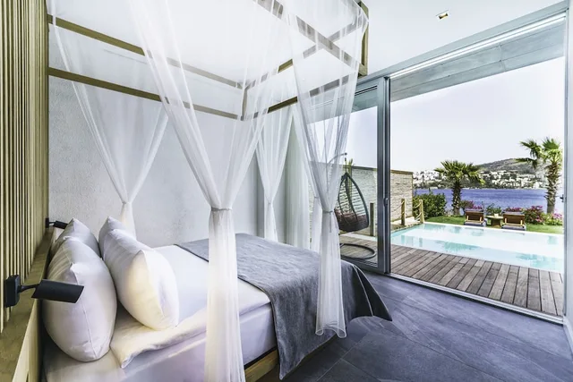 جناح حصري بسرير كينج بإطلالة على البحر بغرفة نوم واحدة بمسبح خاص، Cape Bodrum Luxury Hotel Beach 2/6