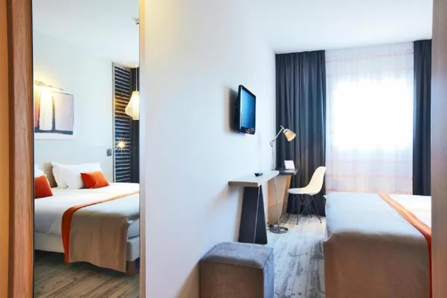 غرفة بسرير مزدوج، Kyriad Prestige Vannes Centre Palais Des Arts 4/7