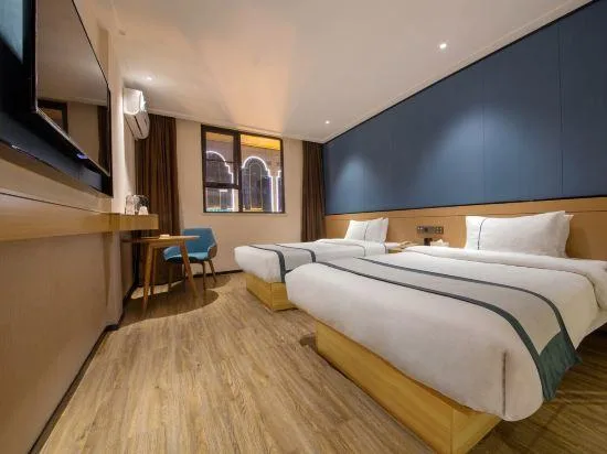 غرفة بسريرين منفصلين بإطلالة على البحيرة، City Convenience Inn Guilin Center Department Store 1/2