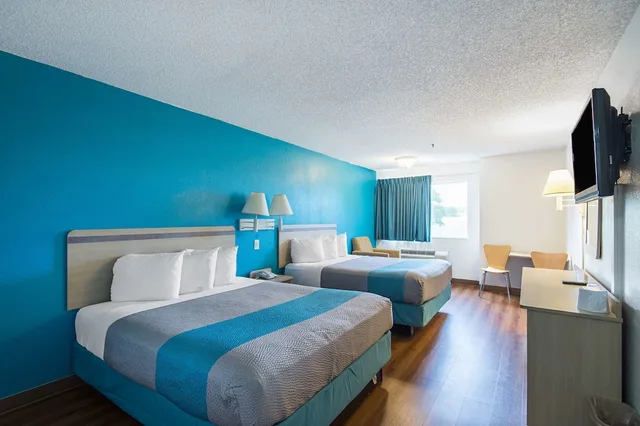 Standard, 2 Queen Beds, Smoking, Motel6 Lawrence, KS 3/4