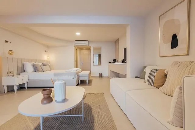 Junior Suite, Queen Bed, Private Pool, La Kumsal Hotel 3/3