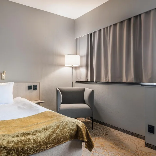 Compact, Single، Quality Hotel Royal Corner 5/18