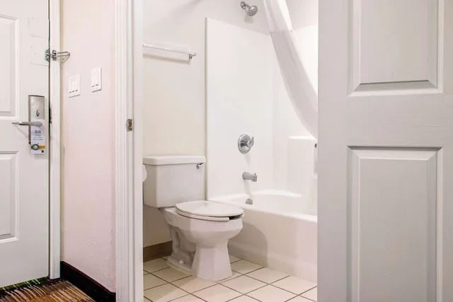 غرفة بسرير كينج، Quality Inn Pooler - Savannah I-95 2/2