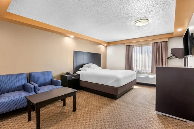 غرفة بسرير كينج لذوي الإعاقة، Econo Lodge Woodbridge 1/6