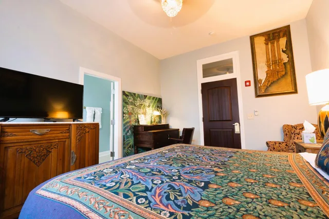 غرفة ديلوكس بسرير كينج، Oak Tree Hotel 5/10