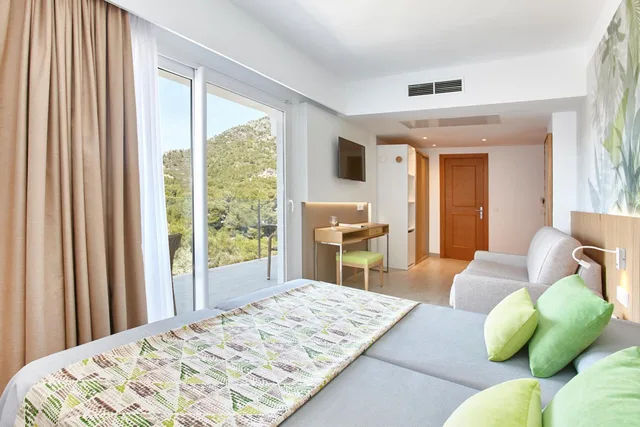 غرفة عائلية، Universal Hotel Castell Royal 3/5