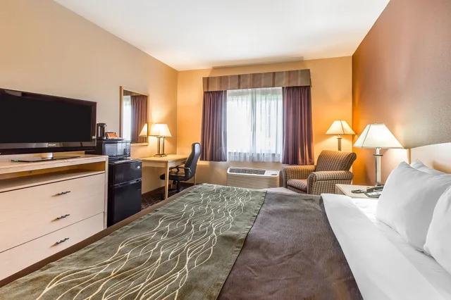 غرفة قياسية بسرير كينج لذوي الإعاقة، Quality Inn & Suites Loveland 4/10