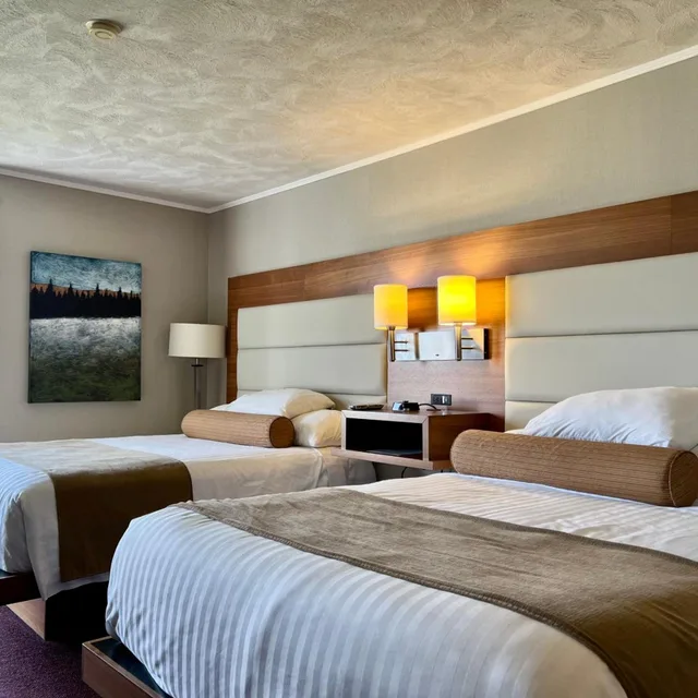 Room, Quadruple, 2 Queen Beds, Atlantic Host 7/10
