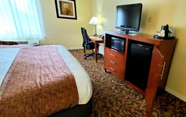 غرفة بسريرين كوين، Best Western Plus Northwoods Inn 7/10