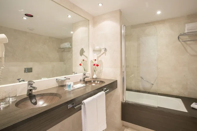Junior Suite, Double Bed, Sea View, Sofa, Hipotels Cala Millor Park 6/7