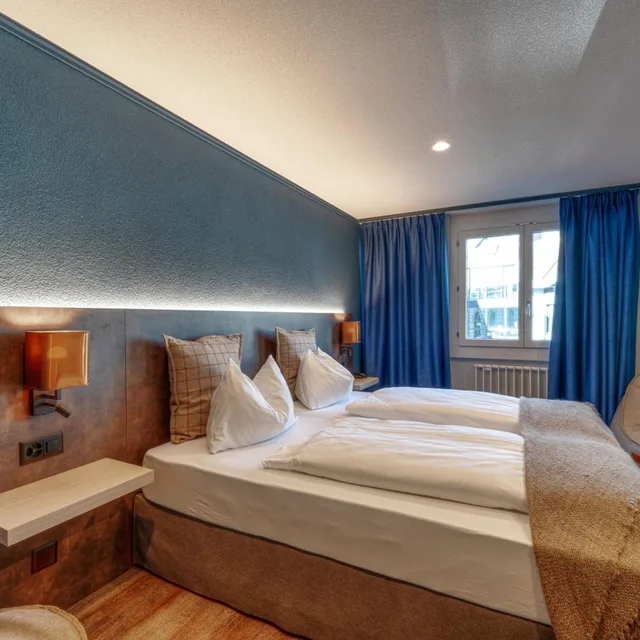 غرفة ثلاثية، THE HEY HOTEL INTERLAKEN 2/10