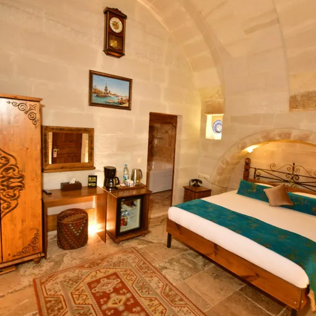 غرفة بسرير مزدوج بجاكوزي، Nostalji Cave Suit Hotel 4/10