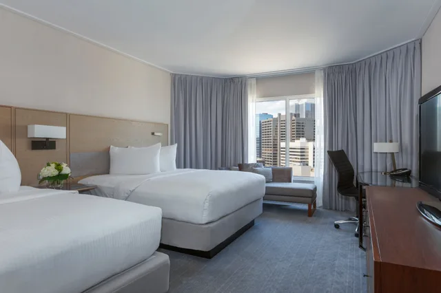 Premium, 2 Queen Beds, High Floor, INTERCONTINENTAL TORONTO CENTRE 1/8