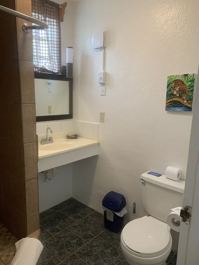 Standard, Queen Bed, Courtyard View, All Seasons Guest House 7/8