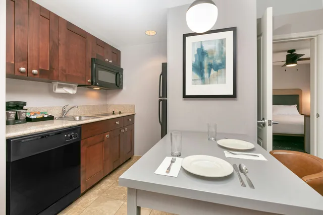 جناح بسرير كينج بغرفة نوم واحدة، Homewood Suites by Hilton Rock Springs 1/1
