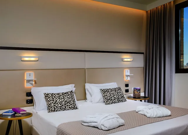 غرفة سوبيريور بإطلالة على المدينة مفردة بسرير كينج، Savhotel Aemilia Bologna 1/5